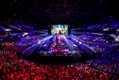 Uzi退役：传奇ADC选手告别RNG战队，电竞圈缅怀LPL冠军辉煌