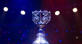 路易威登x英雄联盟跨界合作：时尚电竞联名系列引领新潮流